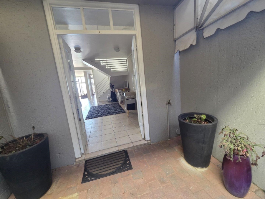 To Let 3 Bedroom Property for Rent in Northcliff Gauteng