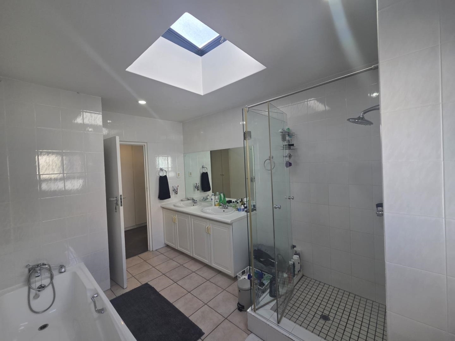 To Let 3 Bedroom Property for Rent in Northcliff Gauteng
