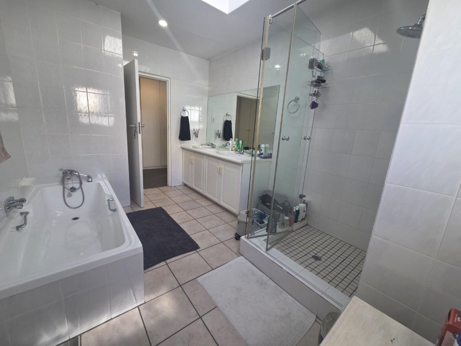 To Let 3 Bedroom Property for Rent in Northcliff Gauteng