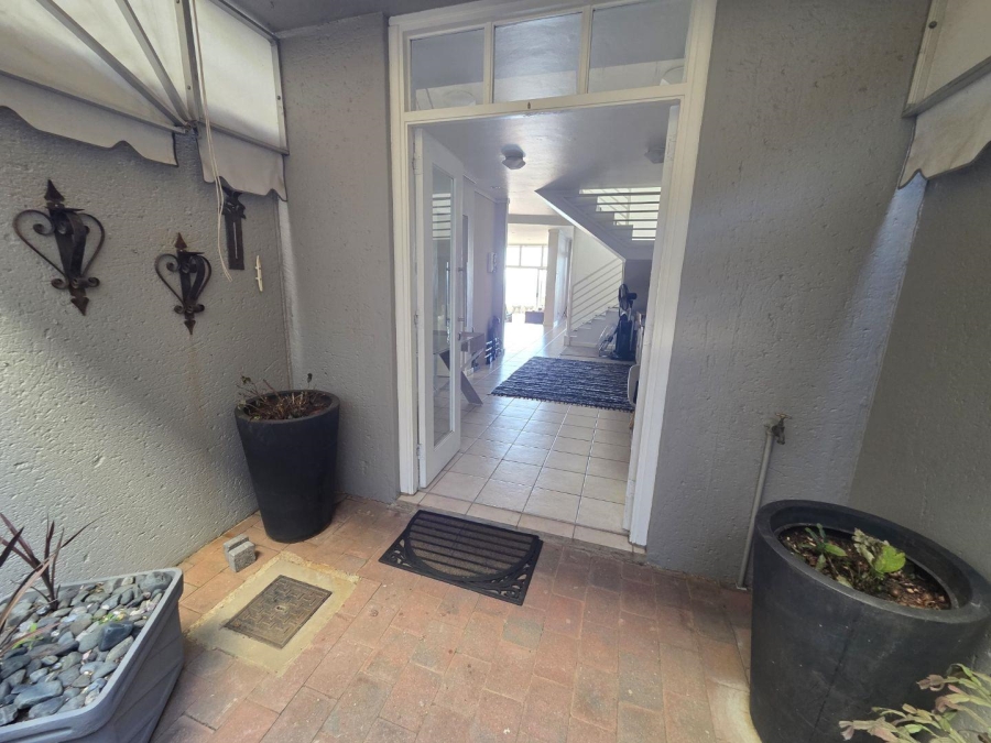 To Let 3 Bedroom Property for Rent in Northcliff Gauteng