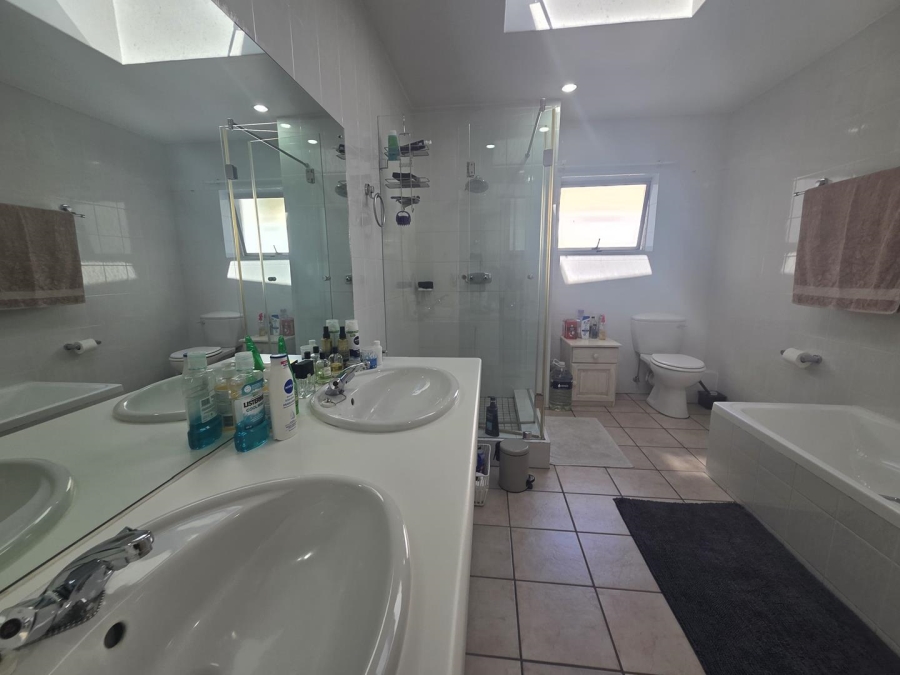 To Let 3 Bedroom Property for Rent in Northcliff Gauteng