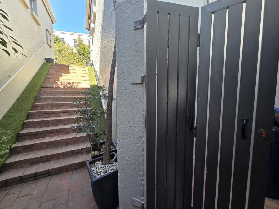 To Let 3 Bedroom Property for Rent in Northcliff Gauteng