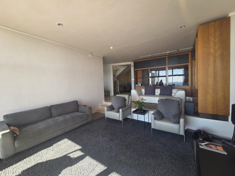 To Let 3 Bedroom Property for Rent in Northcliff Gauteng