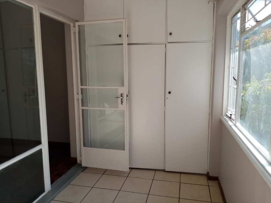 To Let 1 Bedroom Property for Rent in Blairgowrie Gauteng