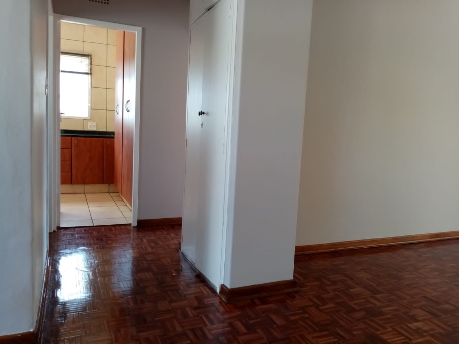 To Let 1 Bedroom Property for Rent in Blairgowrie Gauteng