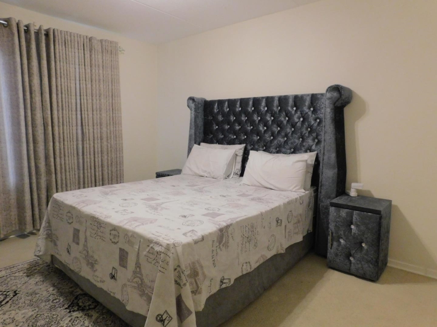 To Let 2 Bedroom Property for Rent in Morningside Gauteng
