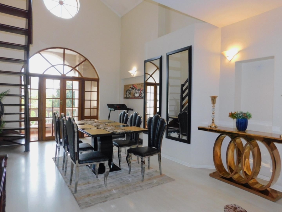 To Let 2 Bedroom Property for Rent in Morningside Gauteng