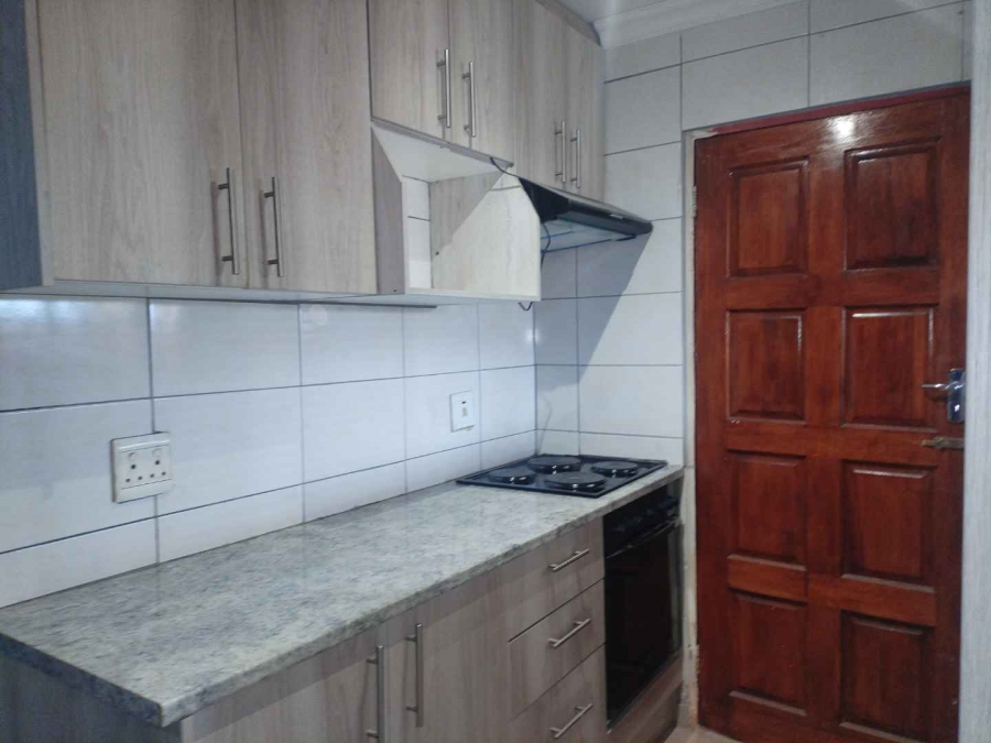 To Let 2 Bedroom Property for Rent in Mahube Valley Gauteng