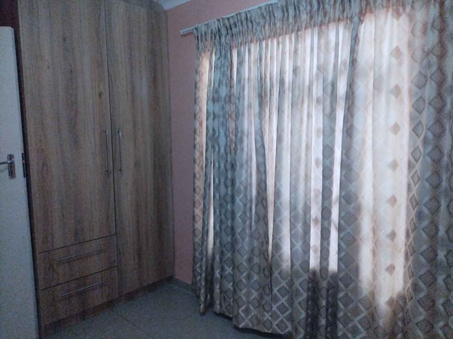 To Let 2 Bedroom Property for Rent in Mahube Valley Gauteng