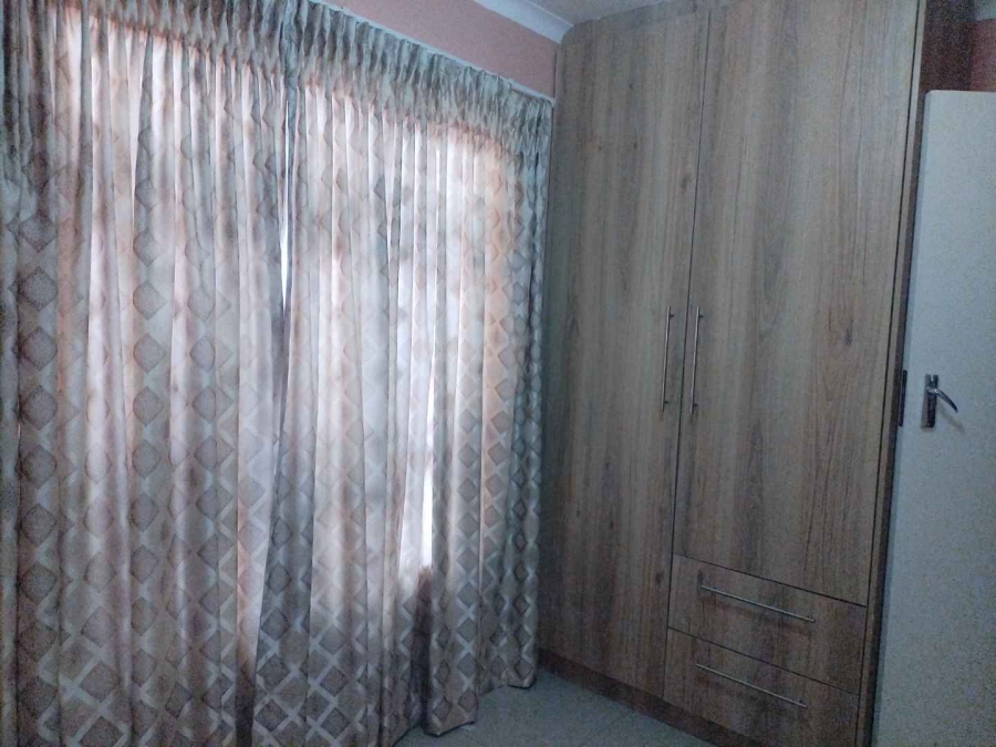 To Let 2 Bedroom Property for Rent in Mahube Valley Gauteng