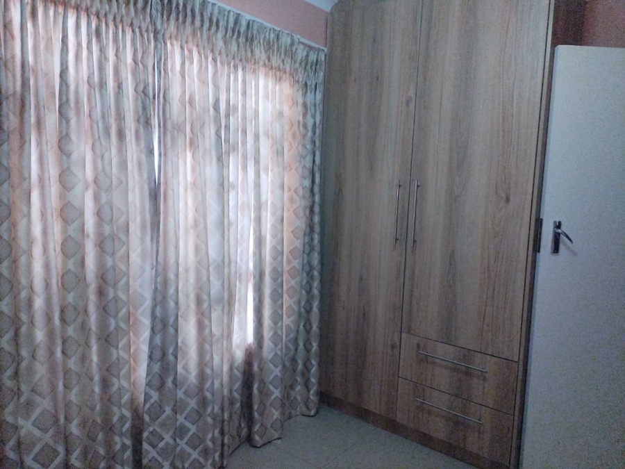 To Let 2 Bedroom Property for Rent in Mahube Valley Gauteng