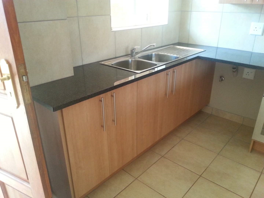1 Bedroom Property for Sale in Annlin-wes Gauteng