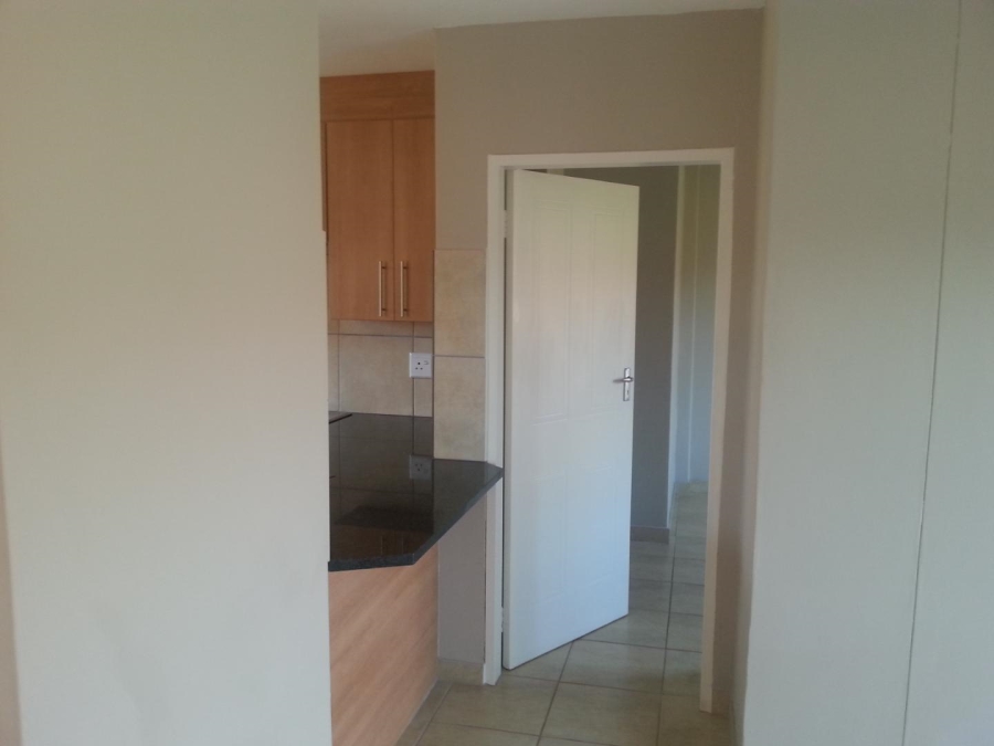 1 Bedroom Property for Sale in Annlin-wes Gauteng