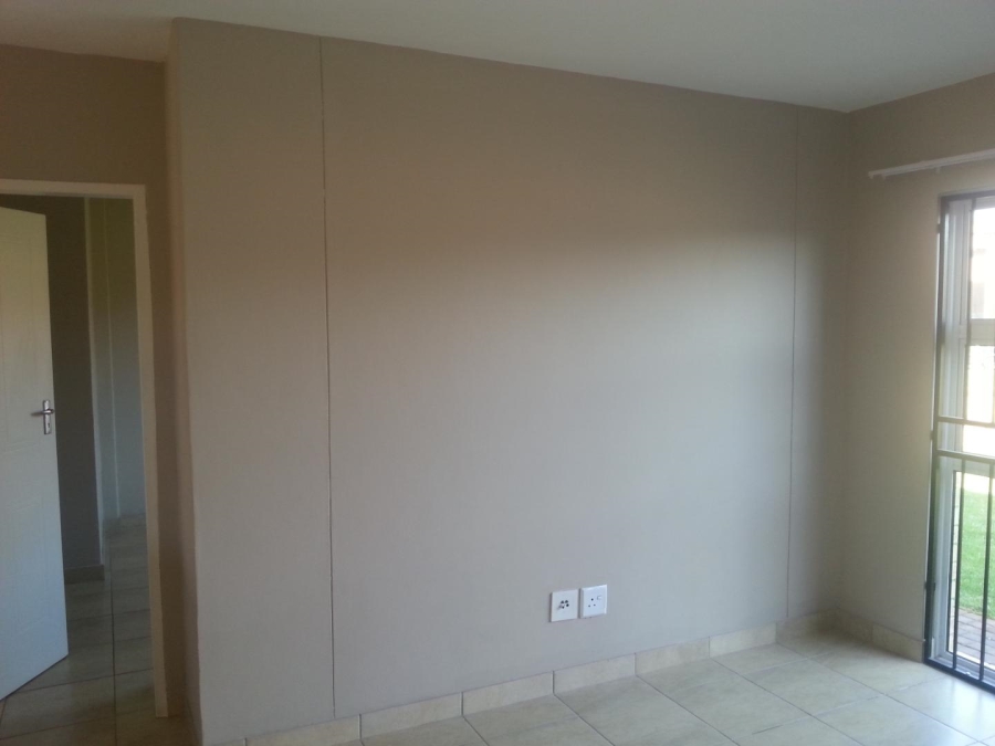 1 Bedroom Property for Sale in Annlin-wes Gauteng