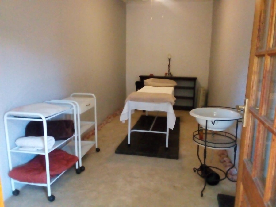 Commercial Property for Sale in Allen Grove Gauteng