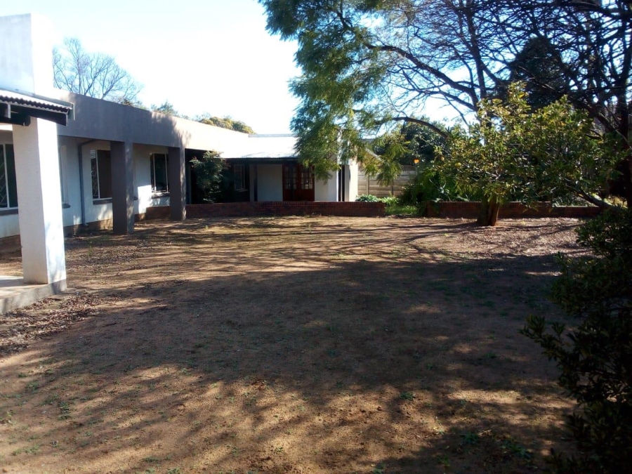 Commercial Property for Sale in Allen Grove Gauteng