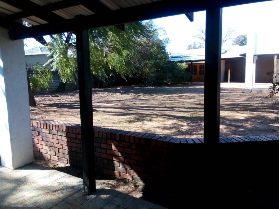 Commercial Property for Sale in Allen Grove Gauteng