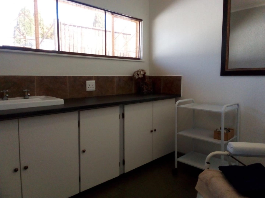 Commercial Property for Sale in Allen Grove Gauteng