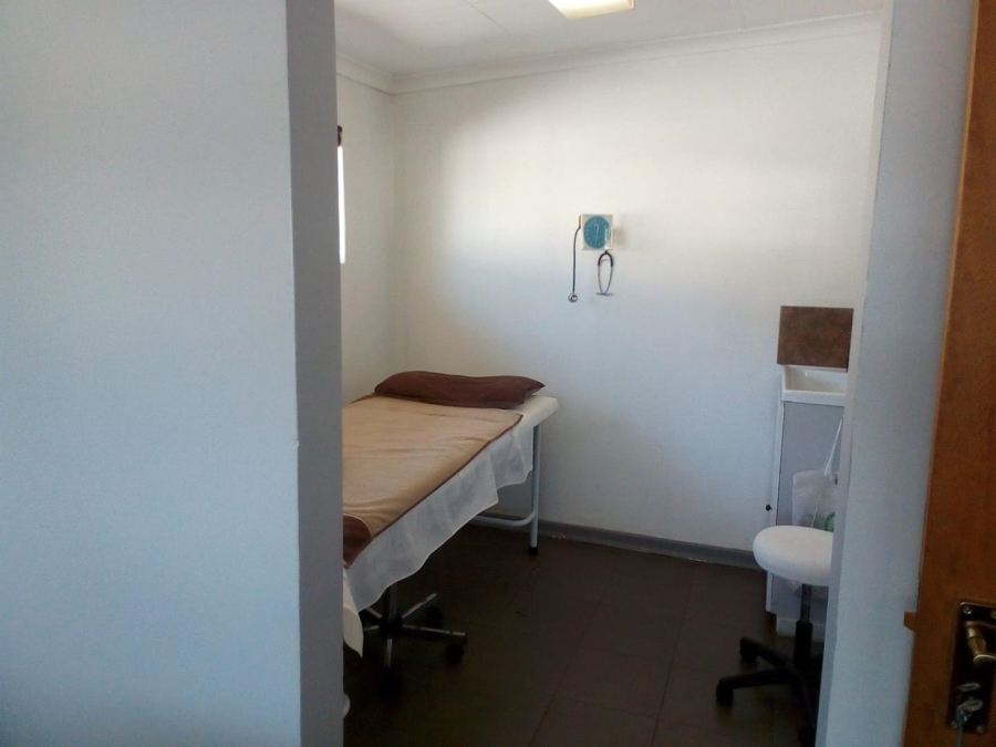 Commercial Property for Sale in Allen Grove Gauteng
