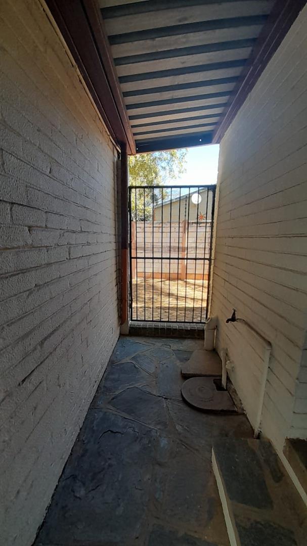 3 Bedroom Property for Sale in Van Riebeeck Park Gauteng