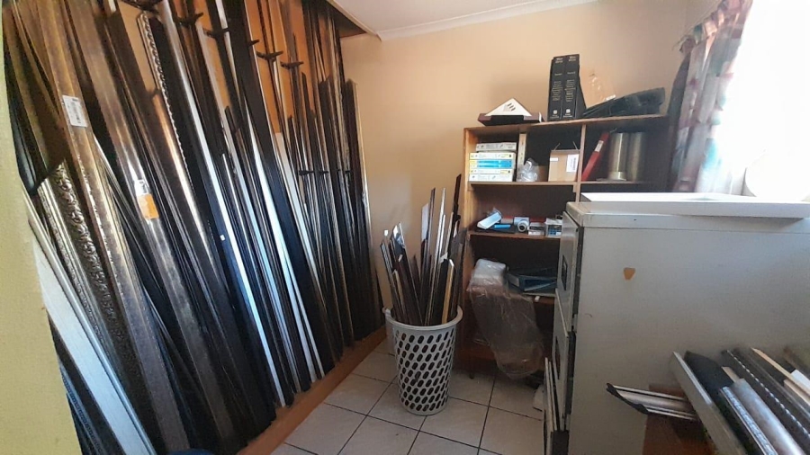 3 Bedroom Property for Sale in Van Riebeeck Park Gauteng