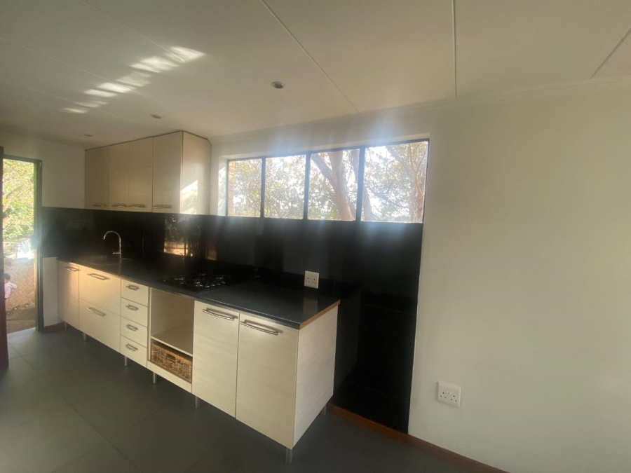 To Let 1 Bedroom Property for Rent in Florida Hills Gauteng