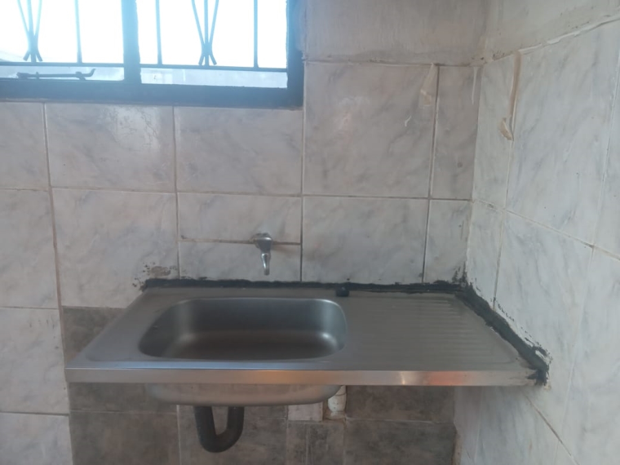 1 Bedroom Property for Sale in Bram Fischerville Gauteng