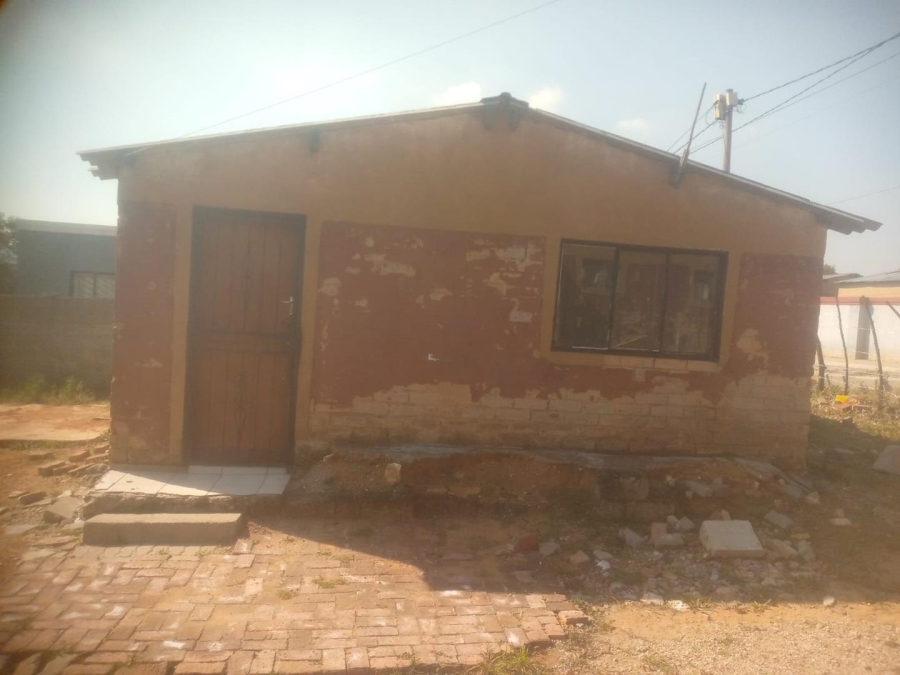 1 Bedroom Property for Sale in Bram Fischerville Gauteng