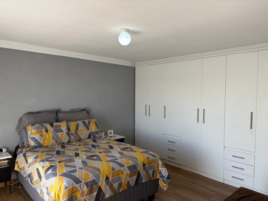 5 Bedroom Property for Sale in Ennerdale Gauteng