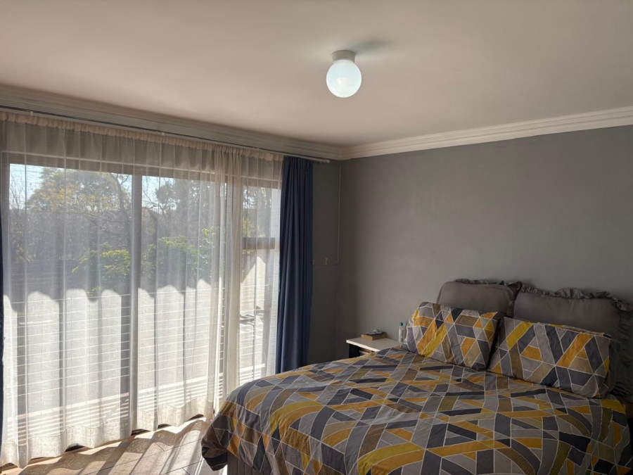 5 Bedroom Property for Sale in Ennerdale Gauteng