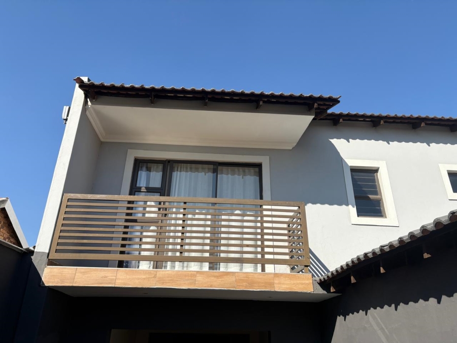 5 Bedroom Property for Sale in Ennerdale Gauteng