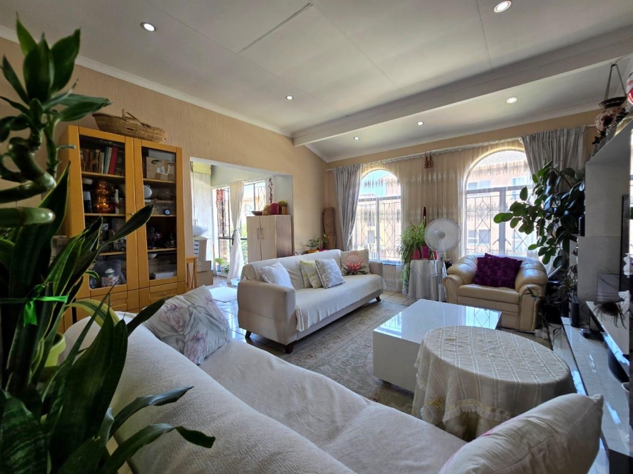 3 Bedroom Property for Sale in New Redruth Gauteng