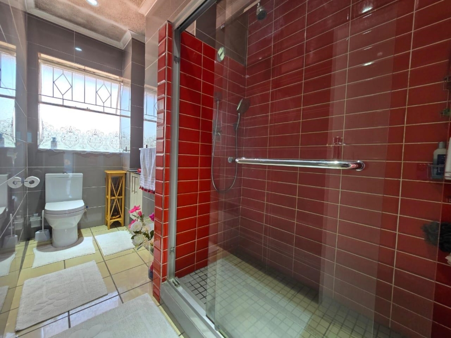 3 Bedroom Property for Sale in New Redruth Gauteng