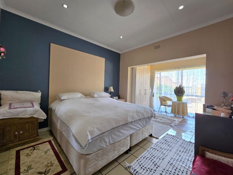 3 Bedroom Property for Sale in New Redruth Gauteng