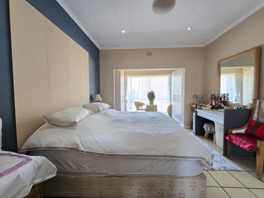 3 Bedroom Property for Sale in New Redruth Gauteng