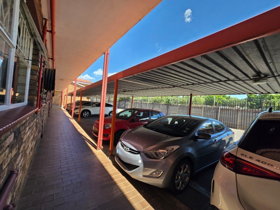 3 Bedroom Property for Sale in New Redruth Gauteng
