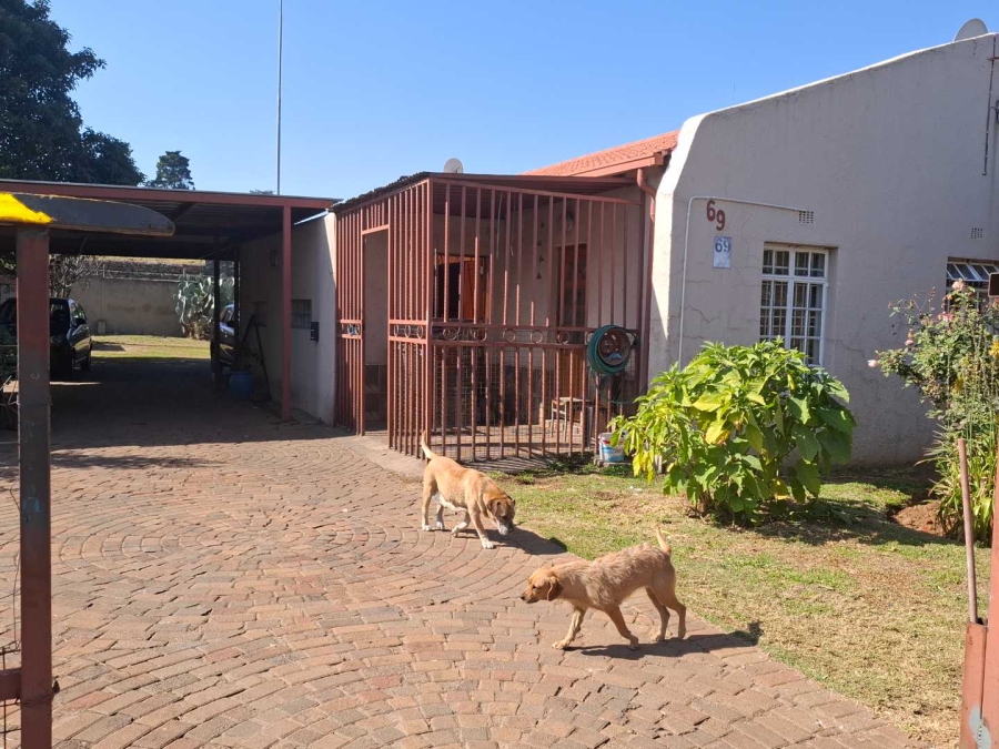 3 Bedroom Property for Sale in Verwoerdpark Gauteng