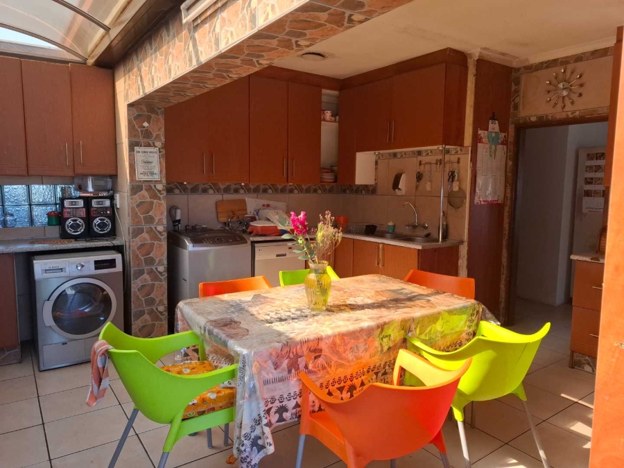 3 Bedroom Property for Sale in Verwoerdpark Gauteng