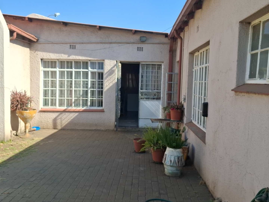 3 Bedroom Property for Sale in Verwoerdpark Gauteng