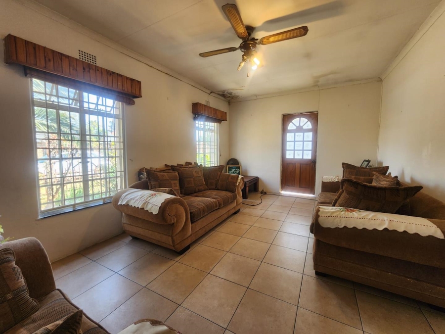 3 Bedroom Property for Sale in Verwoerdpark Gauteng