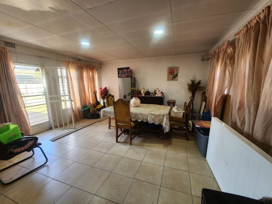 3 Bedroom Property for Sale in Verwoerdpark Gauteng