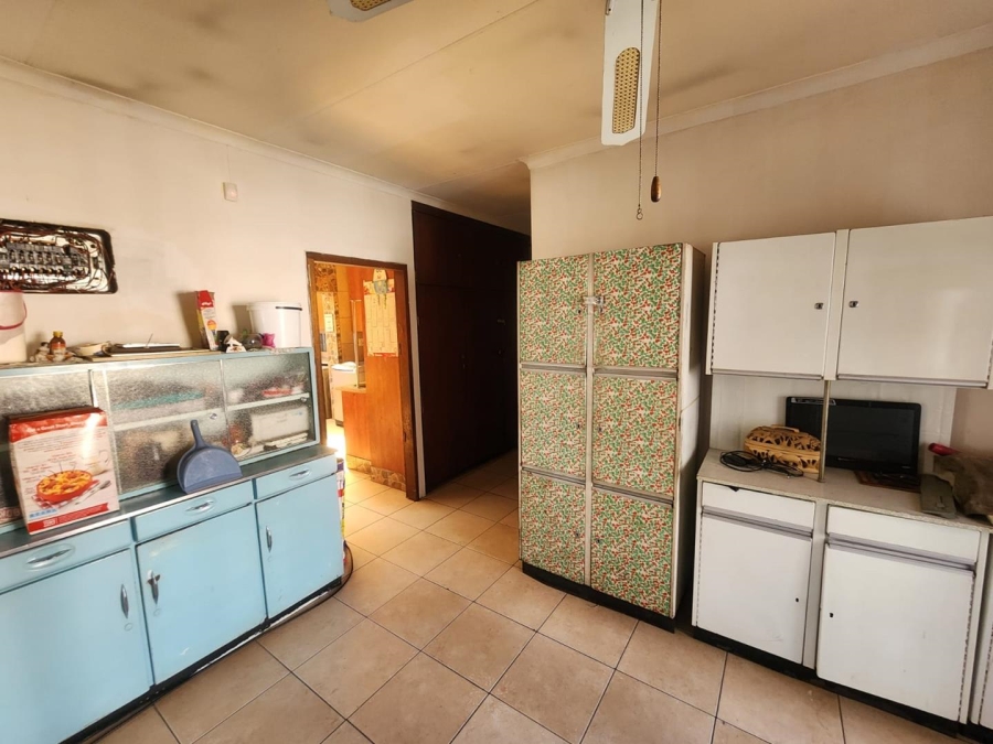 3 Bedroom Property for Sale in Verwoerdpark Gauteng