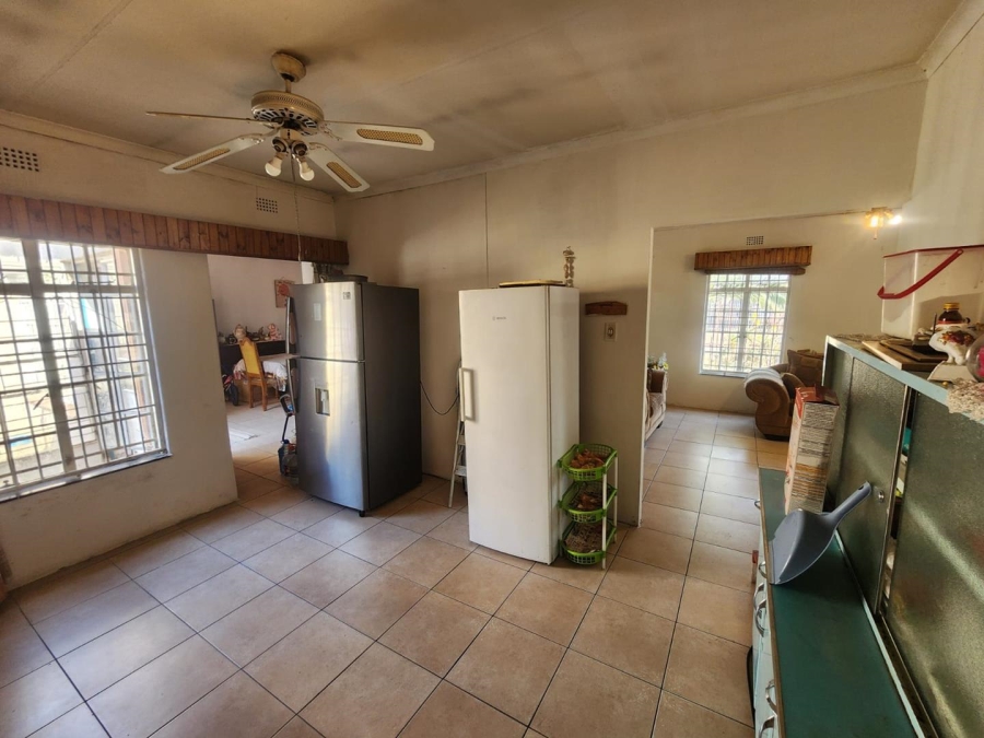 3 Bedroom Property for Sale in Verwoerdpark Gauteng