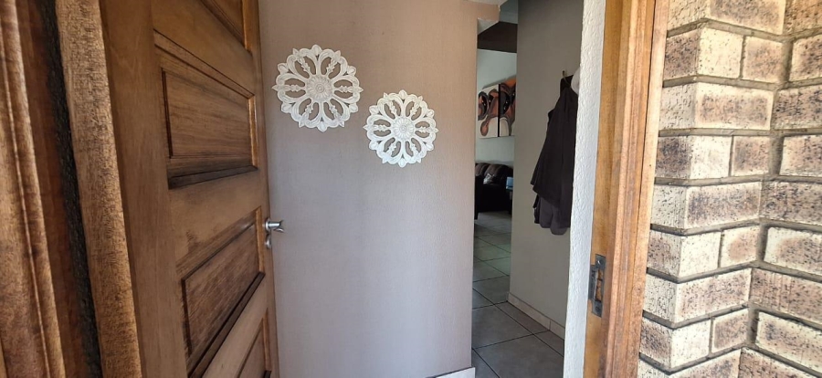 3 Bedroom Property for Sale in New Market Gauteng