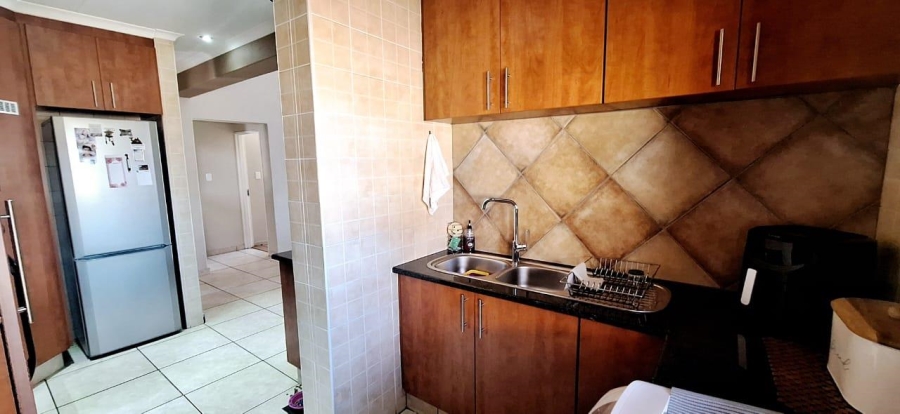 3 Bedroom Property for Sale in New Market Gauteng