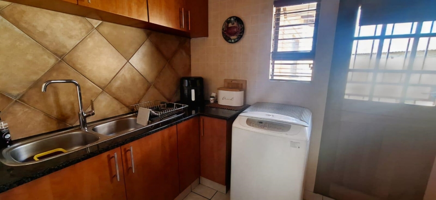 3 Bedroom Property for Sale in New Market Gauteng