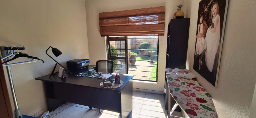 3 Bedroom Property for Sale in New Market Gauteng