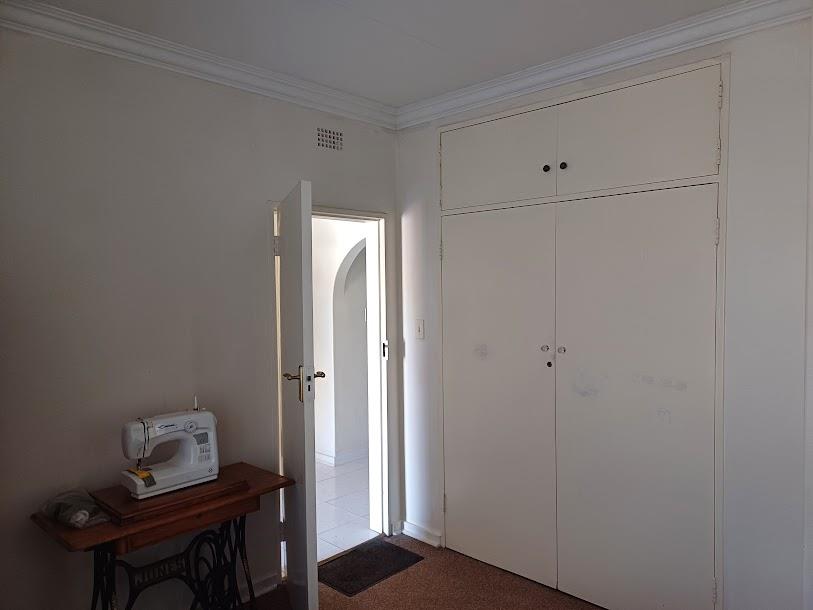 5 Bedroom Property for Sale in Ridgeway Gauteng