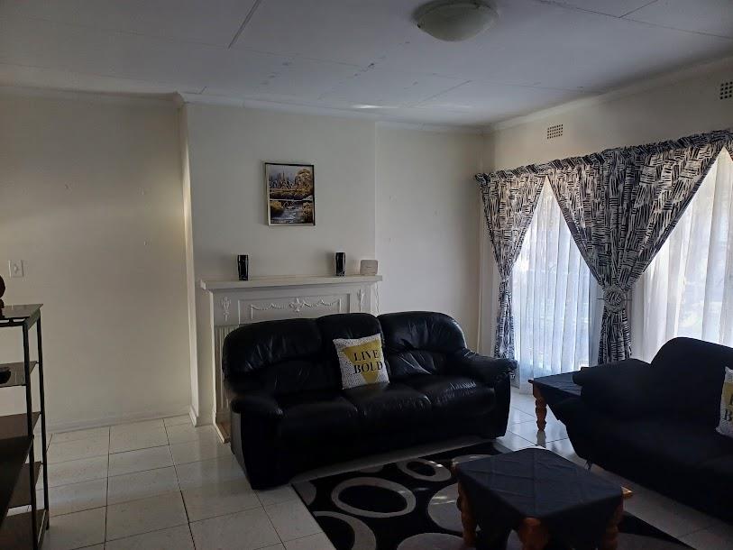 5 Bedroom Property for Sale in Ridgeway Gauteng