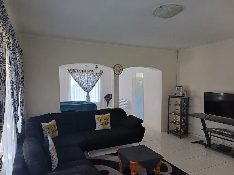 5 Bedroom Property for Sale in Ridgeway Gauteng
